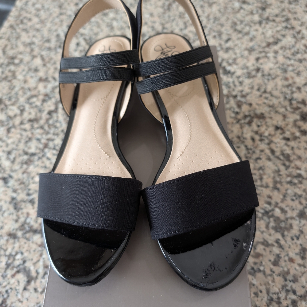 Life Stride Black Women's Dress Shoes - Picture 4 of 8